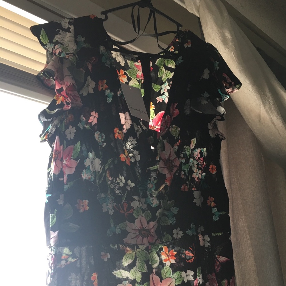Amazing pantsuit, black and floral NWT sz XL